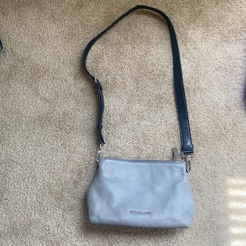 Gray Michael Kors over the shoulder bag